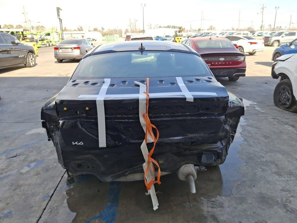 2025 KIA K4 ( EX )

سعة المحرك:-2.0 DOHC بانزين
المسافه المقطوعه: mi 18.000
اللون:-اسود
الموديل:-2025
عدد المقاعد:-5

الإضافات #👇👇
-شاشه متصله ديجيتال 
-تحكم صوت
-نحكم سرعه
-هاند بريك كهرباء
-رادار تحديد مسار
-مثبت سرعه
-مانع انزلاق 
-أوامر صوتية
-تحديد مسافه امان
-بصمة تشغيل
-كاميرا خلفية
-أشاره بالمرايه
-مقاعد مخمل رصاصي
-لايت زينون
ـويل حجم 17 

والمزيد من الإضافات في عالم (KIA)

       🚗   حادث السياره كما موضوح في الصور🚗
⚠️⚠️ قبق جنطه صبغ فقط ⚠️⚠️

السعر على الخاص .....
---------------------
                        ******

📞  ***********

((أن ارضيناك فتحدث عنا و إن لم نرضيك فتحدث إلينا ))

نص مكتوب في الصور:
- 85396675