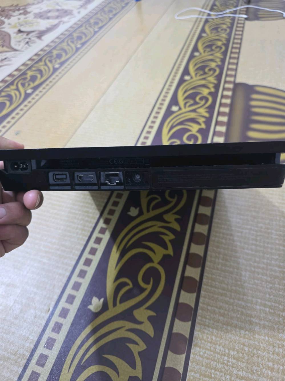 بلي 4 سبم مفتوح للتنظيف فقط الجهاز نظيف وخالي من اي عيوب وياه يدتين اصليات مع فيفا 26 بالحساب مع حساب بيه 88 لعبه يحتاج فقط اشتراك شهري ابو 15 الف ويتفعلن عندك الالعاب / واتساب /***********