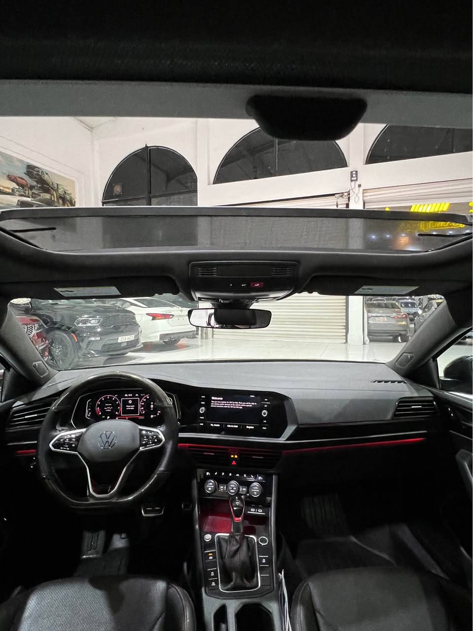 Jetta 2024 Gli Autobahn
فوول مواسه‌فات پانۆراما
كوشین سارد و گه‌رم
ئاوێنه‌ رادار
دوو پارچه‌ی بۆیاخه‌ 
ئێرباك سوكان 
پێش و پشت كامل بیلادی 
*********** أربيل, العراق
