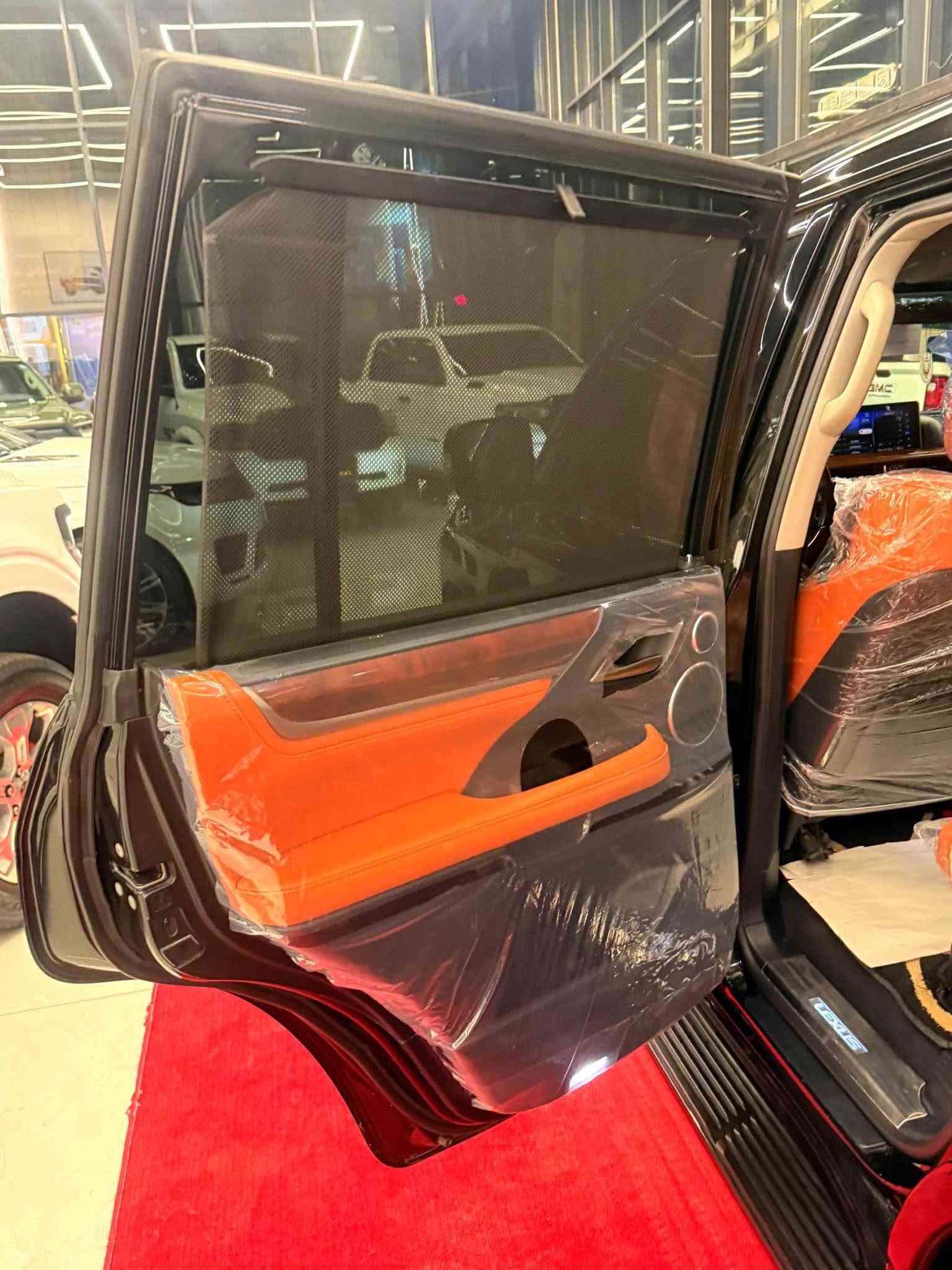 🛎🔱السلام عليكم 🔱🛎
للبيع سيارة ليكزس LX570
LEXUS LX570
وارد بريمي فول فول مواصفات 1/1
موديل 2019
ماشي 96,000 كيلومتر
داخل مشمشي بيلاد
طخم تايرات برجستون جديد
مغلف كامل PPF
بيه باج تظليل 80%
سيارة جديد مكفول كفالة عامة كلشي بشرط دعامي لدعامي
فحص و هزة و رقم سنوي كلشي جديد باسمي تحويل ثاني يوم و رقم سليمانية
سعرها 67500$
مكان اربيل معرض تانك موتورز
☎️***********
☎️*********** أربيل, العراق
