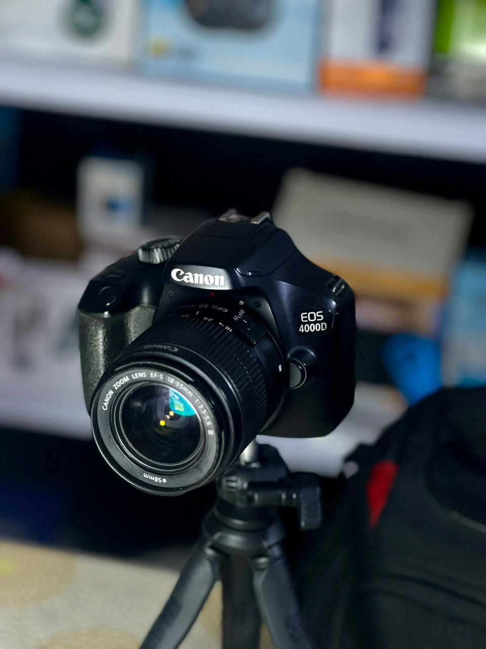 كامره كانون D4000 • عدسه 70-300 • عدسه 18-55