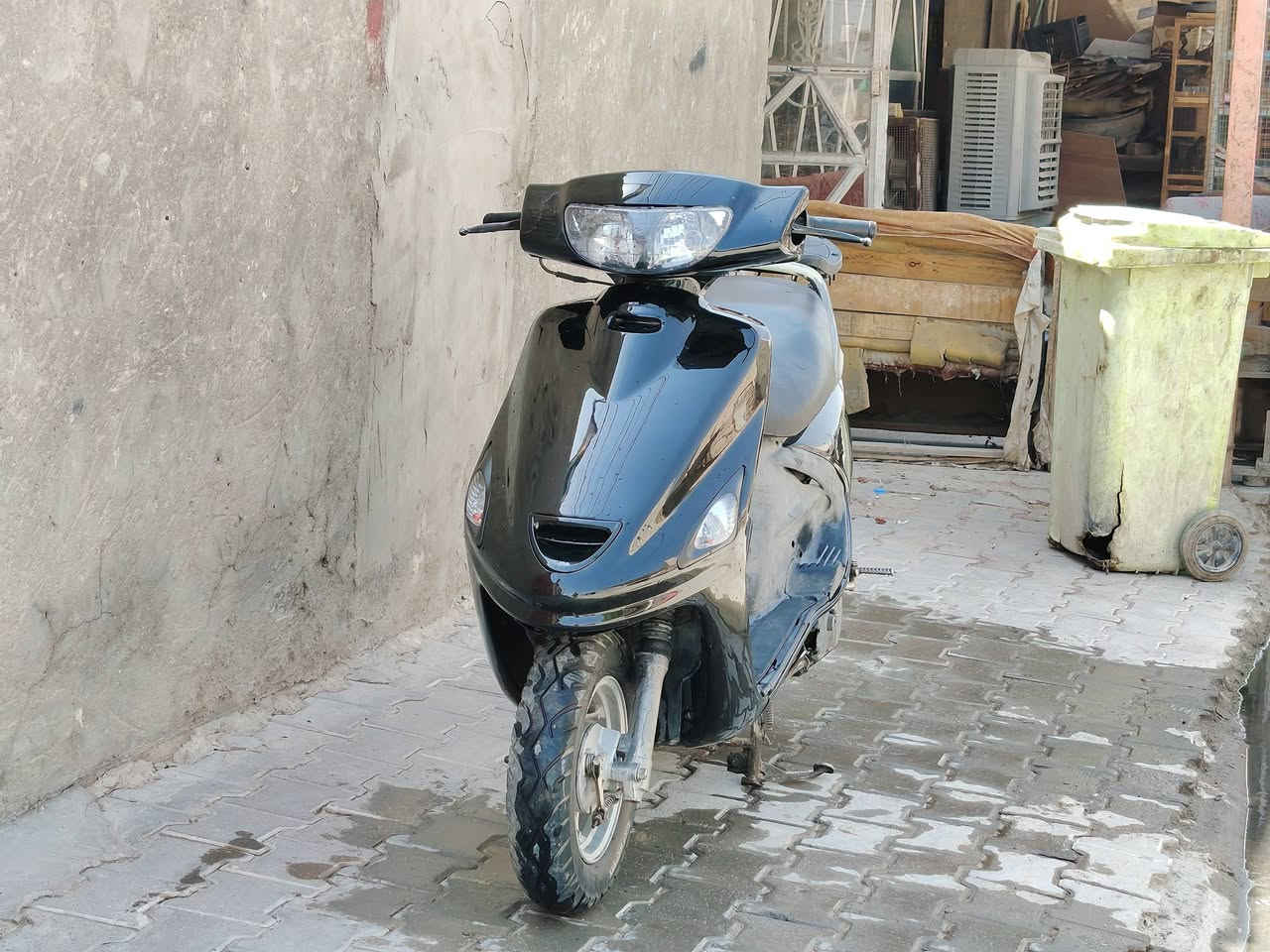 سلام عليكم البيع فراشه دراجه تخبل ما مفتوحه كلهه شغاله المكان نجف رقم الهاتف ***********

