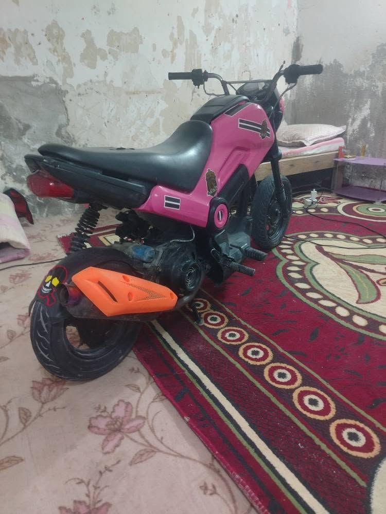 دراجه ياماها تيفيا محركها ماكس عدله ياباني دراجه شرط الشغل وسريعه وناعمه وكهربائياتها كلهن شغالات سعرها ٣٥٠ قفل بصره *********** البصرة, العراق

