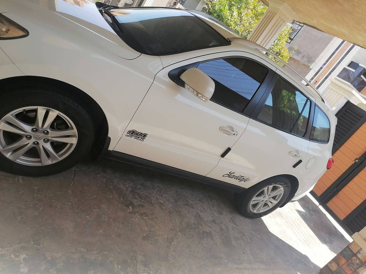 سنتافيااا خليجي موديل٢٠١١
فول مواصفات ٧ راكب

٣ قطع تبريد

 

محرك ٢٤٠٠ دوش ٤ سلندر

السعر ١٤٣ وبيها مجال

ملاحظه السونار موجود بالصور

***********
 مكان السياره الانبار الخالدية
