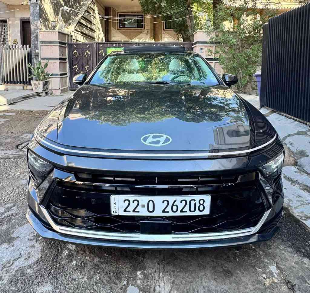 HYUNDAI SONATA 2024
حادثها السياره جاملغ سرقه وباب صبغ 
 رقم اربيل تريد وكاله تحويل     
تسجيل جديد 
مكينه2500  GDi
لون رصاصي 
المواصفات 
فتحه سقف بانوراما 
بصمة دخول ذكي  
تحكم ستيرن 
رادار امامي مع تحديد مسار 
رادار خلفي 
رادار جانبي 
اوتو ستوب خلفي 
اوتو ستوب امامي 
شفتات ستيرن 
كشنات كهرباء وفول ايرباك 
كشنات تدفئه 
كير تعليك 
شحن لاسلكي 
حساس فتح جنطة الخلفية 
تشغيل عن بعد 
نظام خروج عن المسار 
نظام قيادة ذاتيه 

اوتو هولد 
هندبريك بصمة 
انظمة قياده  
كاربلي يدعم كافة الانظمة الهاتف 

كامرة خلفية دوارة
ويلكب حجم ١٨انج

نقط عمياء 
مراية داخليه تعتيم تلقائي 
شاشة تبريد تحكم كله لمس 
للاستفسار
واتساب او الاتصال *********** 
السعر 198$$$$قفل
مكان السياره بغداد زيونه بغداد, العراق
