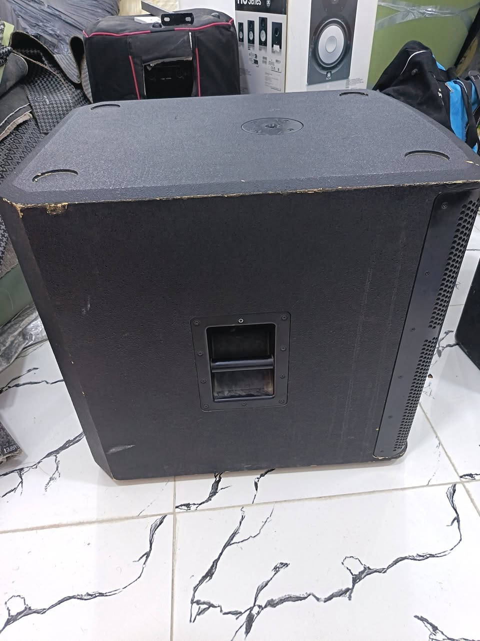 صب اوفر مااا مصلح سعر ٣٠٠ دولار حجم ١٨ انج ساوندكنك غني عن التعريف
***********
عنوان البصره
