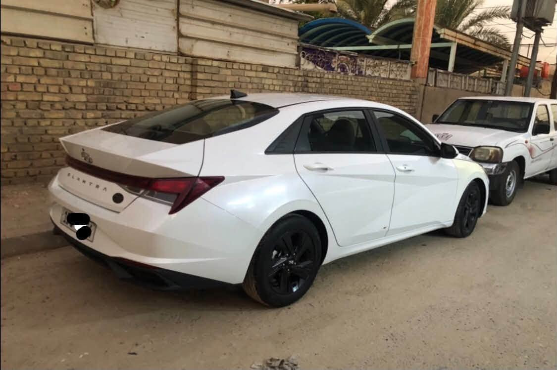 السلام عليكم
النترا مديل 22 وارد امريكي

السياره مبدل بيها بنيد بلادي ابيض

السياره جاملغ  صبغ فقط 

⭕️مواصفات السياره 

⭕️بصمه  

⭕️دخول ذكي 

⭕️صندوق ذكي 

⭕️رادار 

⭕️سياقه ذاتيه 

⭕️تحديد مسار 

⭕️كشنات تدفئه

⭕️ستيرن تدفئه

⭕️ توقف ذاتي

فقط ايرباك الدركه 

تحويل مباشر 

محركها 2000 دوش 

كير AT 

السعر 145 وبيها مجال كلشش قليل 

***********

مكاني بغداد حي اور

