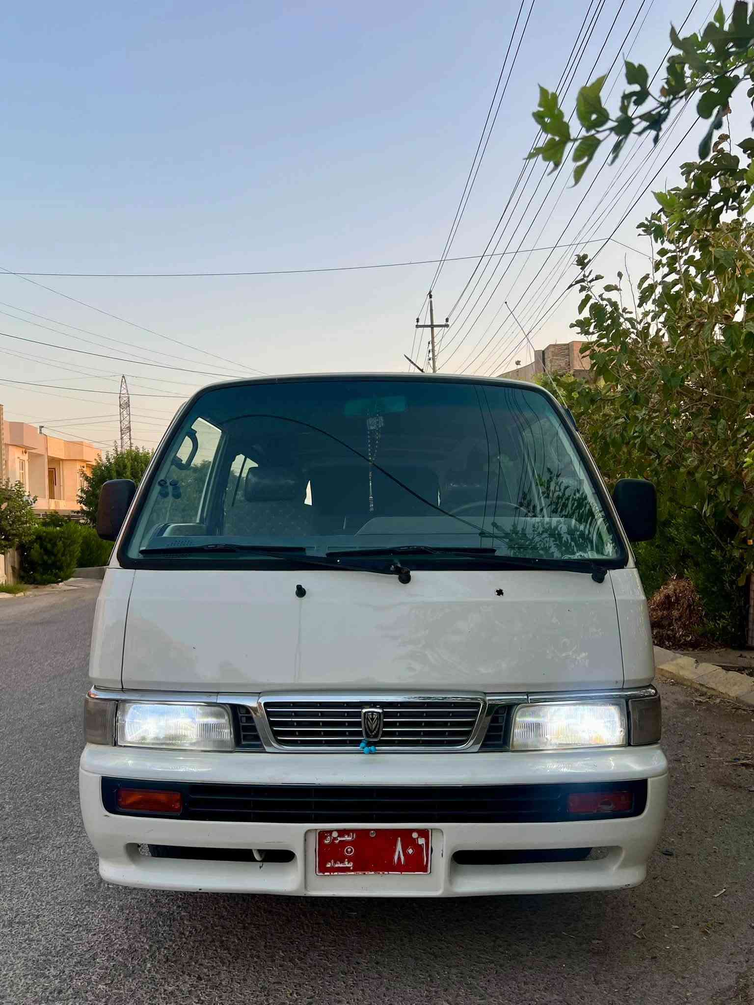 نیسان پاس
ئاڕم پلاستیک سلێمانی 
غاز و بەنزین 
مۆدیل ٢٠٠١ 
١٤ نەفەری 
حیزام سبوغ بۆ جوانی
سەقفی بۆیاغی نیە  
بێ لێدران 
دەرکە کارەبایی
سوکان پاوەر  
تاقم کوشن نوێ
تاقم پەردەی کامل بۆ بەستراوە 
گاعی نوێ
هەر چوار تایە نوێیە
جامی نەشکاوە 
کارەبایی کامل مەزبوت 
پشت و پێشی تازە توند کراوەتەوە
بێ نوقوستانی یەک دینار مەسروفی تێدا نیە 
دەعامی بۆ دەعامی بەشەرت 
مەکینە،گێڕ،بڕاوە،لێدرا،وەرگەڕاوە،بەشەرت 
ئاڕم و ئەوەلیات بەشەرت 
نرخی ٥٨ گەڵاو کەمێک معامەلەیە 
بۆ زانیاری زیاتر پەیوەندی بەم ژمارە تەلەفۆنەوە بکە 
*********** 
***********
*********** واتساپی لەسەرە 
شوێن.کۆیە
