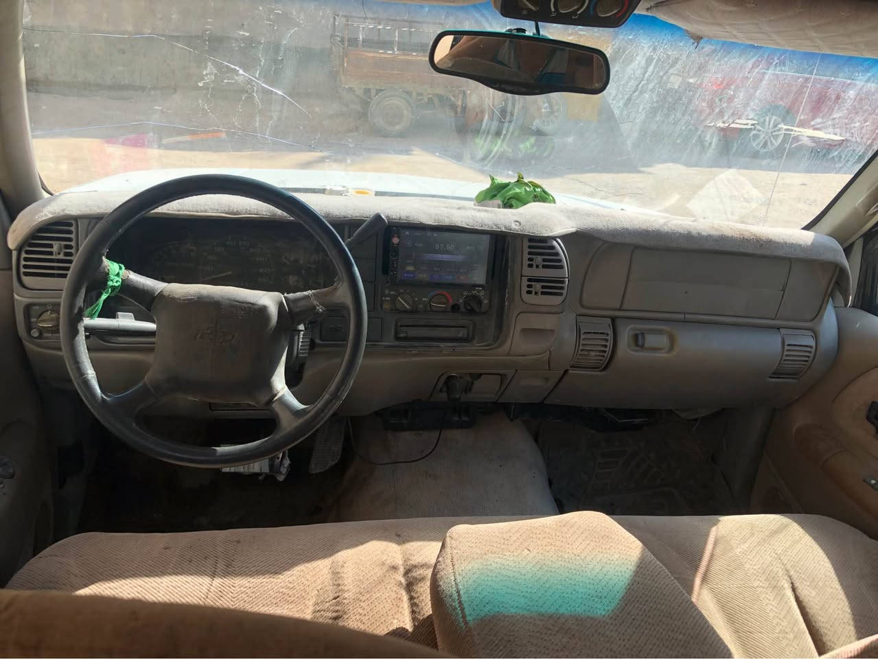 ‎سياره نوع بهبهان مكلف بلنشر رقم صاحب السياره***********‎ البصرة, العراق
