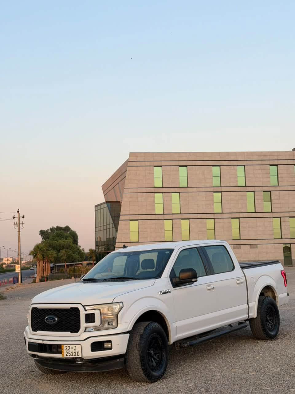 Ford f150 2020 XLT
فورد f150 xlt

مواسه فات 

كوشن كاره با

شاشه گه وره

كودي ده رگا

ده بل اكسل 4*4

حاسه کامیرا

دەرگا درێژی بۆدی کورت

6 بستن ٢.٧ توربو

ایرباک سوکان و شانی تەقیە دەشبولی نەتەقیە

به صمه شه خال

گيرو مه كينه ي به شه رت نه كراوه ته وه

سۆنەرەکەیشم داناوە

شوێن هەولێر

سعر ١٩٧$ مەجال

*********** واتساب و فایبر
