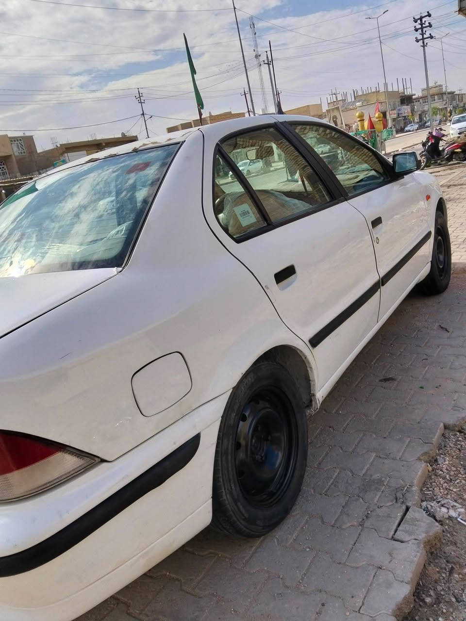 سلام عليكم
سمند ناطق موديل 11 باسمي مشروع وطني

كير مكينه نضيفات كلش تبريد ثلج

سعرها 40 وبيها مجال بيها دحجه بجاملغ والباقي مكفول

مكاني نجف 

***********
