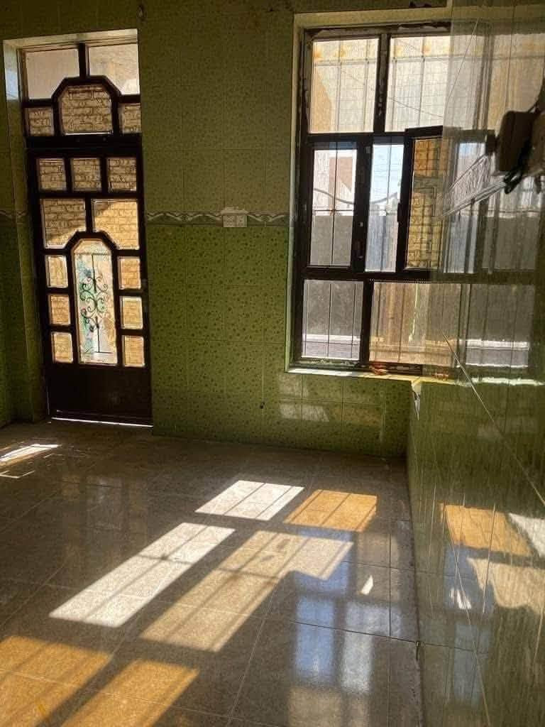 اعلان متوفر بيوت. عدد اثنين للايجار في منطقة سبعة كيلو خلف المعارض سيارات مباشر يتكون من كلدور استقبال مطبخ صالة غرفتين نوم مجموع حمامات داخلية. خارجية كراج سعر الايجار كل بيت. 350 بي مجال
الاستفسار ***********
