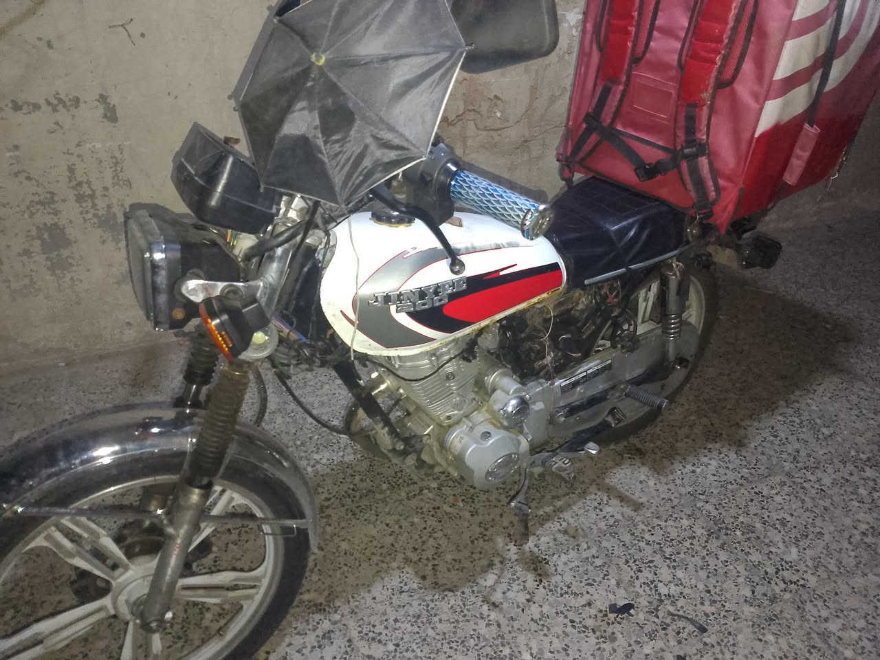 درجه جني موديل ،21 منفيس موجود 
سعرها 325 ابيع هيج شغاله بيها نقوصاد كهربائيات وتفيلسدز ابيع هيج وضعها 
سبب البيع بيها نقوصات مالي خلك اصلح
