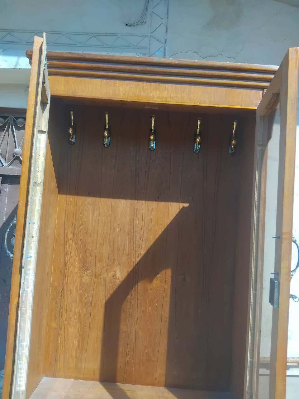 قنصور للبيع 125 وبي مجال ***********
