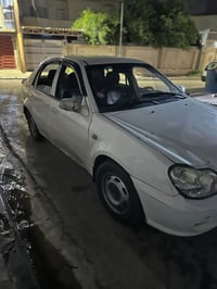 للبيع • سيارة • بدون تفاصيل
