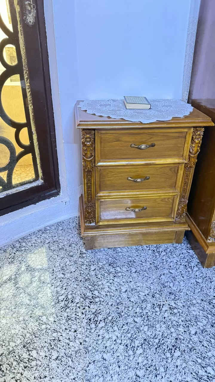 غرفة نوم صاج تزكام داخل وخارج صاج  نضافتها ٩٥بلميه عنوان بغداد زعفرانيه للاستفسار عله يوجد واتساب رقم الهاتف ***********
