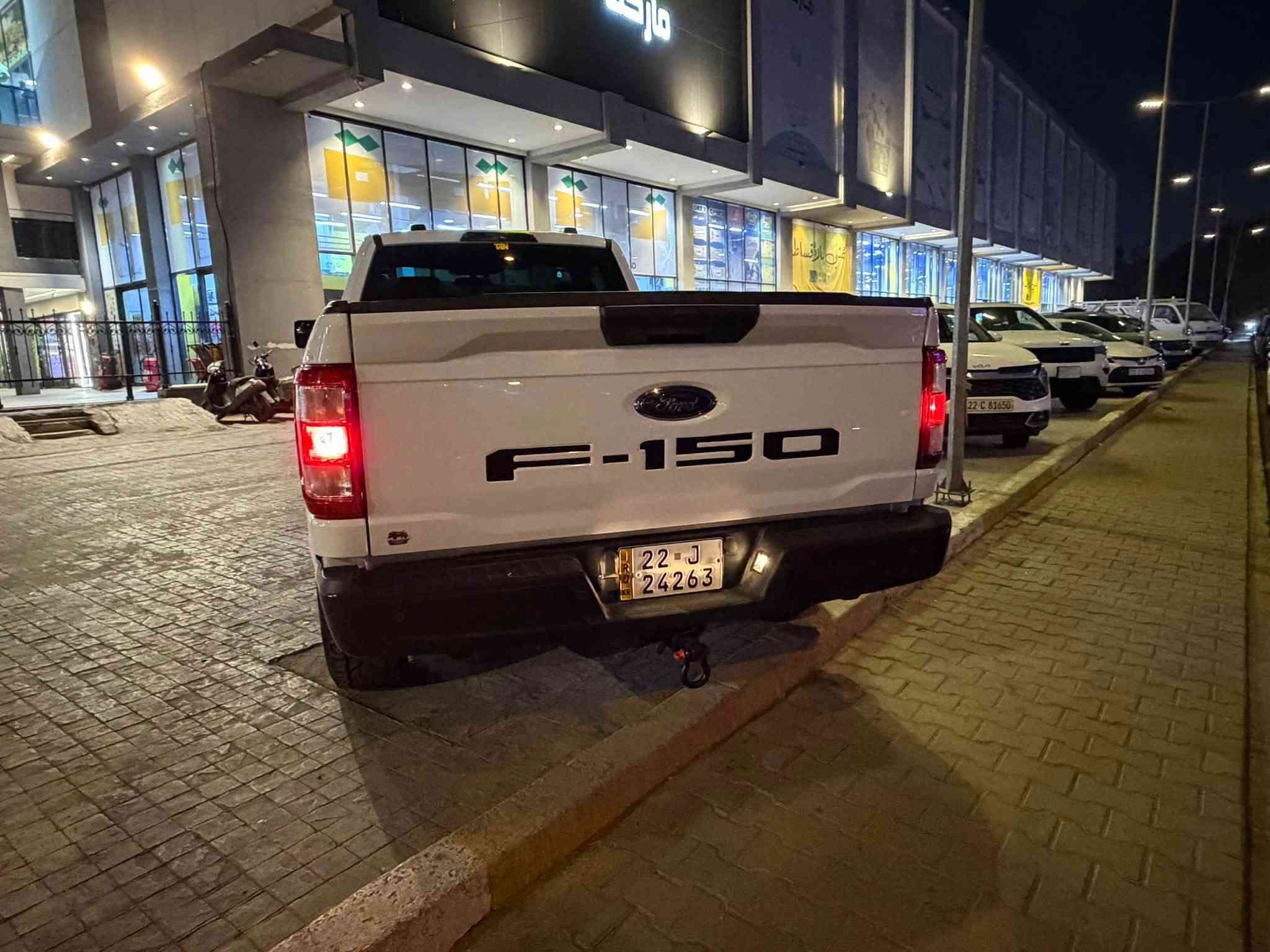 Ford f150
موديل ٢٠٢٢ 
ماشية ٥٥ الف ميل 
٦ سلندر 
محرك ٣٣٠٠ 
شاشة كبيرة  
حساس خلفي 
كامرة خلفية 
مرايات جانبية هيتر 
كير تعليق 
ويل ١٧ 
تايرات بريجستون 
اوتو ستارت ستوب 
صبغ بنيد وجاملغ ايمن امامي وجاملغ ايمن خلفي 
السعر 160ورقة 
للاستفسار والتفاصيل مكان السيارة بغداد الكرخ
***********
