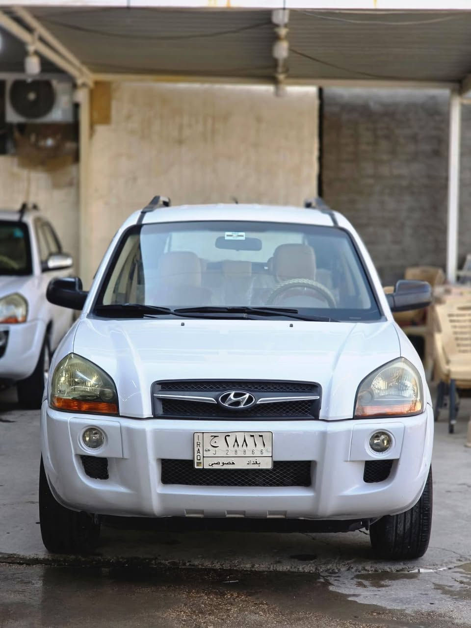 السلام عليكم توسان 2009 خليجي كفاله 
محرك 2000 دوش بلادي ع الشركه ماشيه 158حقيقي داخل بيجي المرغوب تخم تاير جديد حداديه جديده تبريد ثلج رقم بغداد تحويل مباشر كفاله عامه من الصبغ والتبديل شرط الفحص السعر 112 بيهه مجال مكاني بغداد اليوسفيه ***********
