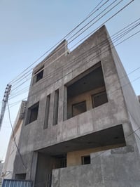 كادر متخصص • تصميم واجهات • لبخ وبياض
