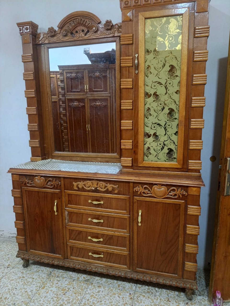 غرفه نوم 6ملحق صاج داخل وخارج زان غرفه تفصال مال بيت الاستفسار ***********موجود وات ساب
