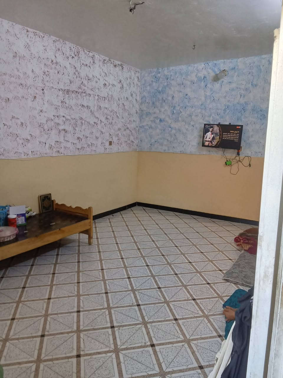 بيت للبيع المساحه 65 سبع قصور قرب السده ثالث فرع عله ايدك اليمنه السعر 30 مليون قفل غير قابل للعمله بي خاص واتساب ***********

