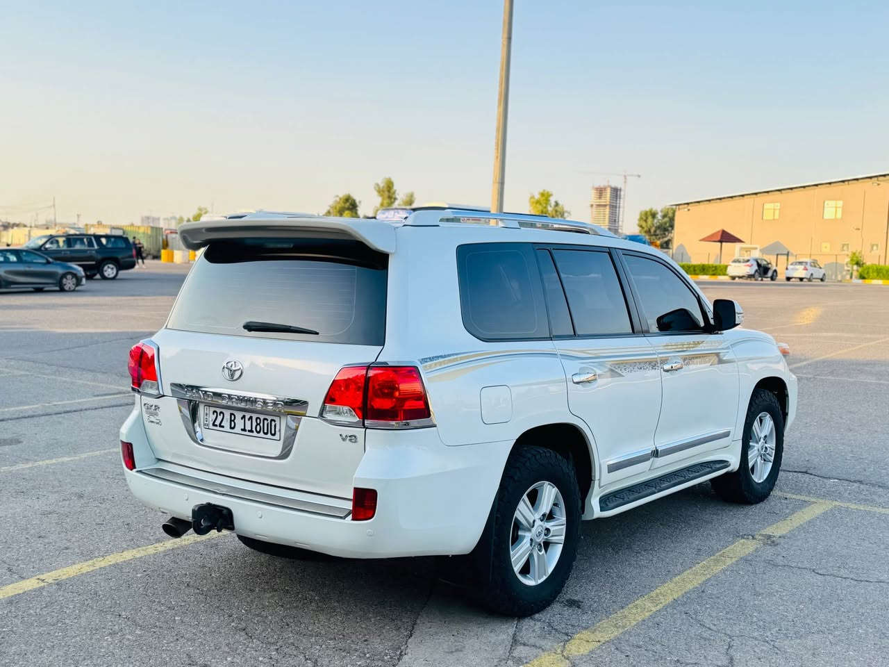 لاند كروزر GXR • V8 • ٢٠١٣