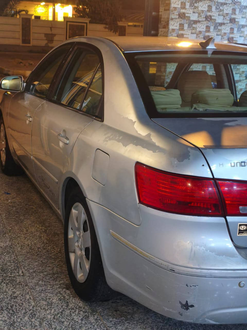 السلام عليكم للبيع هونداي  سوناتا 2009 وارد امريكي محرك 2400 فول مواصفات بيه صفحه السائق رش فقط الباقي مكفول رقم مميز السعر 11 ألف وبيه مجال ***********

