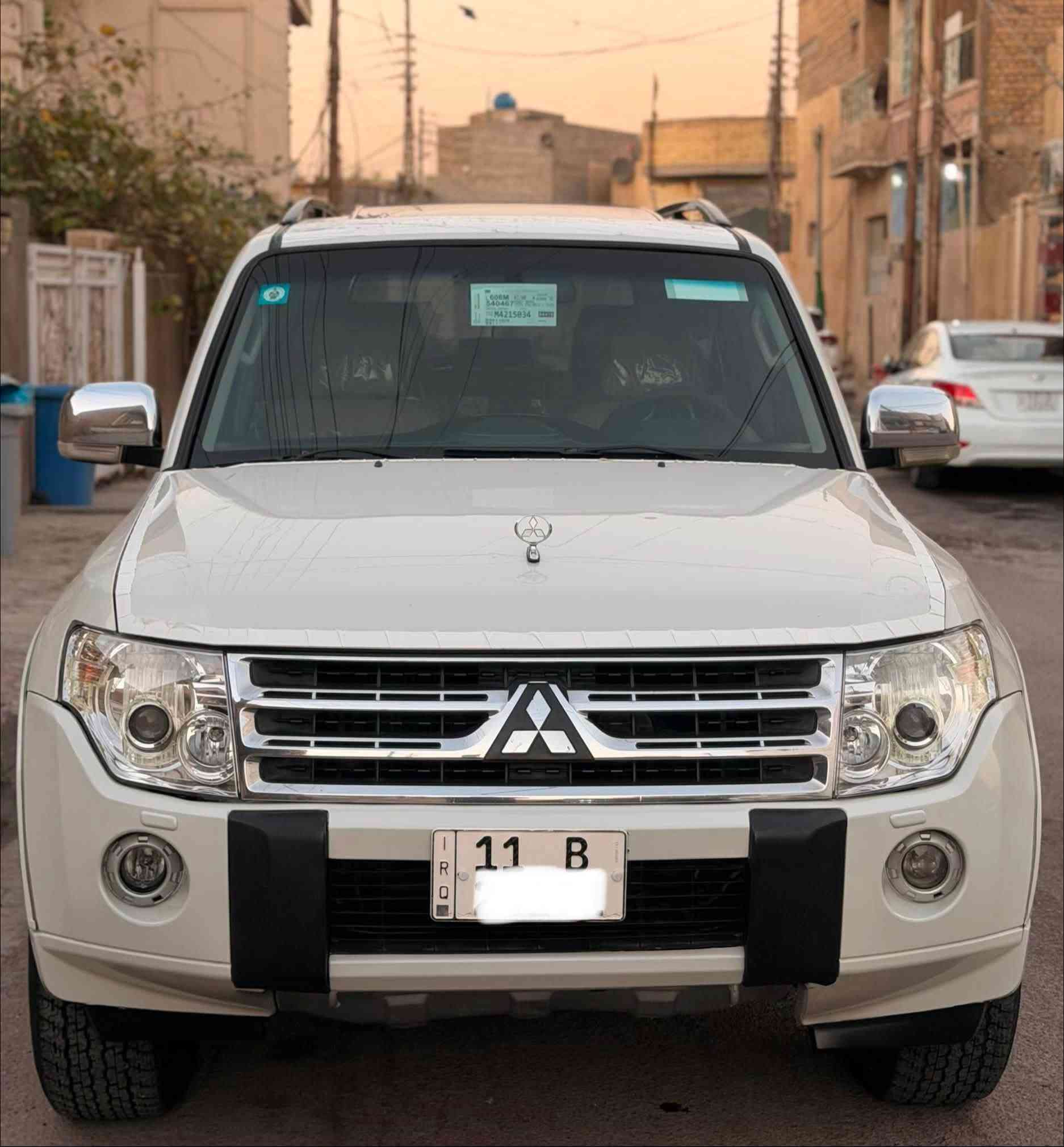 باجيرو 2009 حبتور فول مواصفات 1/1 ماشيه 92 ألف حقيقي بيها جاملغ امامي كلير فقط الباقي كفالة من الضربة والصبغ والتبديل والبارد سياره جديده وجاهزه بوضع الشركة مواصفات فتحه سقف كراسي جلد و كهرباء دمام خلفي 7 راكب 3 قطع تبريد محرك 3500 المرغوب زراك لايت فور ويل مري شفط و اشاير شاشة تاب كامره دواره تحكمات داخل صاج 12 سماعة حساسات لايت زنون تخم تاير جديد السعر 118 رقم بغداد دولي باسمي المكان بغداد ***********
