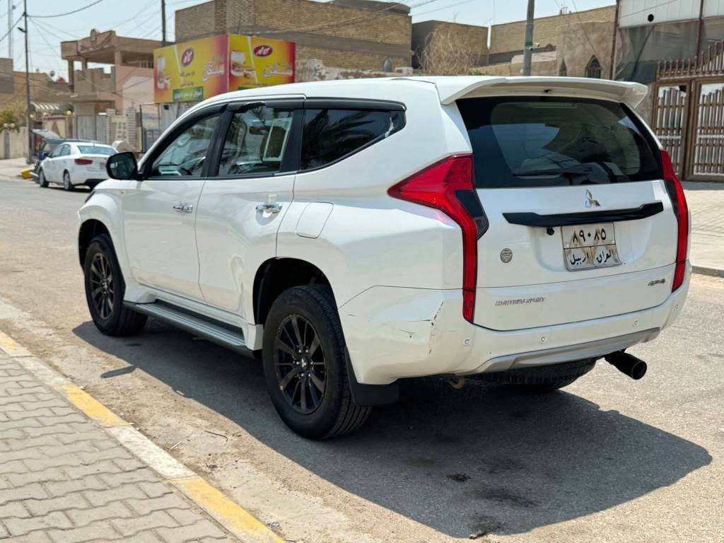 للبيع باجيرو خليجي موديل ٢٠٢٠  محرك ٦ سلندر كفاله عامه عدى حالوب بصيط بس بلسونار يبين والسونار مرفق السياره ماشيه ١٤٠ كيلو  مكاني النجف سعره والله بلاش ١٨٠ ورقه وإذا اكو واحد يحصل بهيج سعر أخصر مربع خطواته فوك الستين وربع جوه اليوم ب٥٠ ورقه جاهزه ١٠٠/١٠٠ على وضع الشركه *********** النجف, العراق

