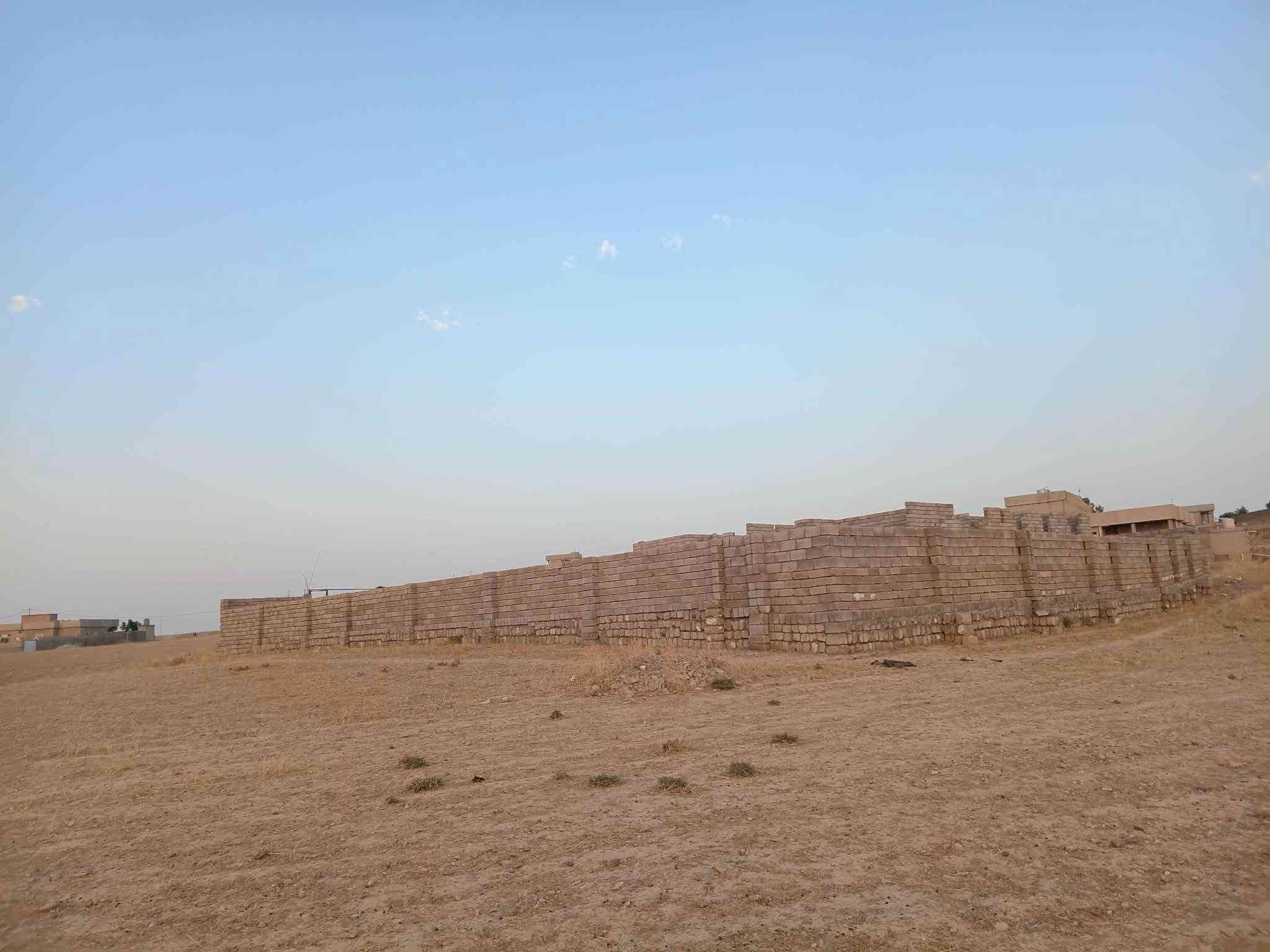 مكلف بالنشر موجود رقم صاحب البيت التفاصيل كلهن مااعرفهن
اسلام عليكم
هيكل للبيع مساحة الارض دونم 
مساحة البناء ٢٥٠ شقل درجة اولة 
واصل ماي وكهرباء
العنوان قريه السرت
يرهم مقدمة وبل شهر حسب الاتفاق

‭***********‬
