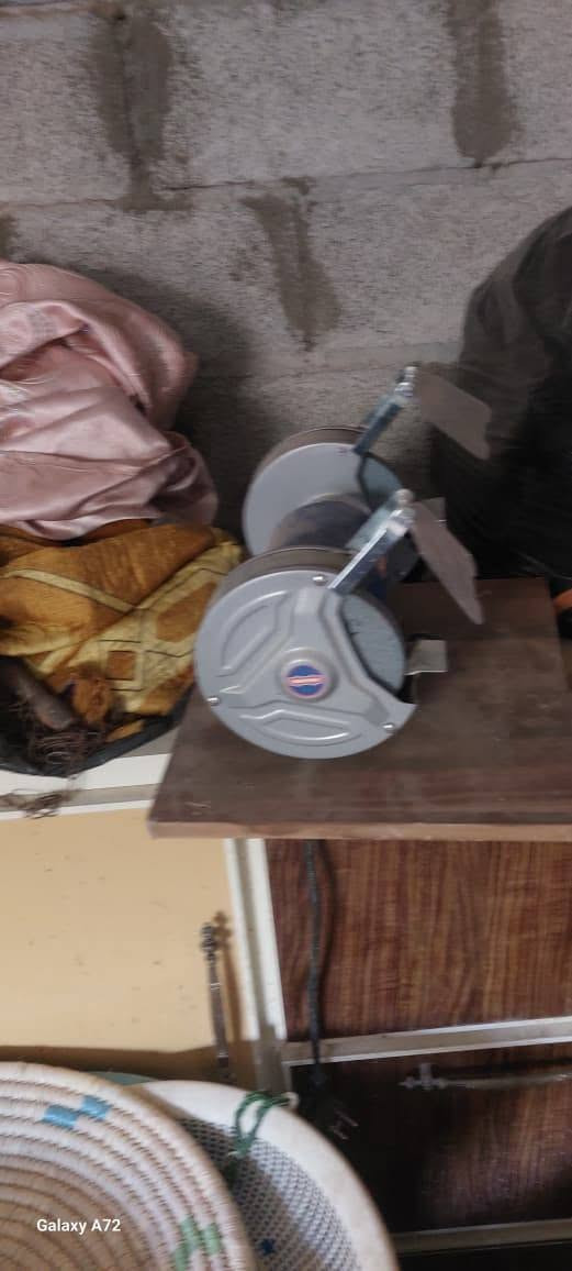 غراض مطعم كامله ستخدام قليل العنوان ميسان ***********
