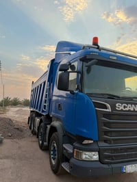 شاحنة • بدون تفاصيل
