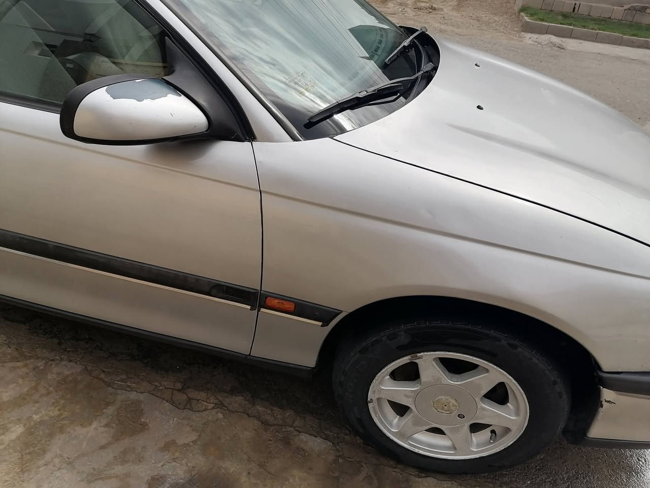 اوبل بزون • ١٩٩٦ • محرك ٢٠٠٠