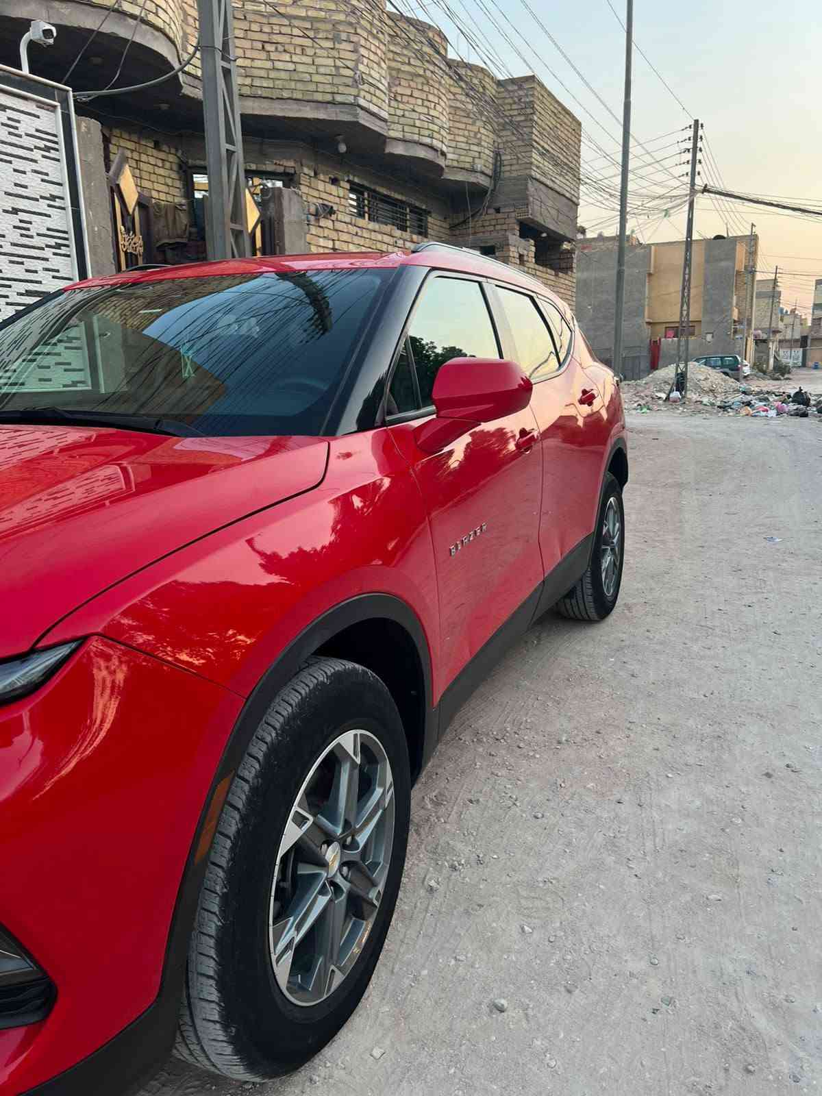 السلام عليكم اخوان بلايزر موديل 23 سياره جديده بمعنه الكلامه حدثه جدا بصيط موضح بالمنشور رقم بغداد بسمنه السياره عل وضع الشركه ماشيه 43 كيلو متر حقيقي 195 أو بيه شويه مجال مكان السياره كربلاء المقدسة رقم الهاتف *********** اخواني ممتواجد عل الفيس اتصل أو بيك خير ودلل

نص مكتوب في الصور:
- 1 من 13
- 3 من 13
- HD
