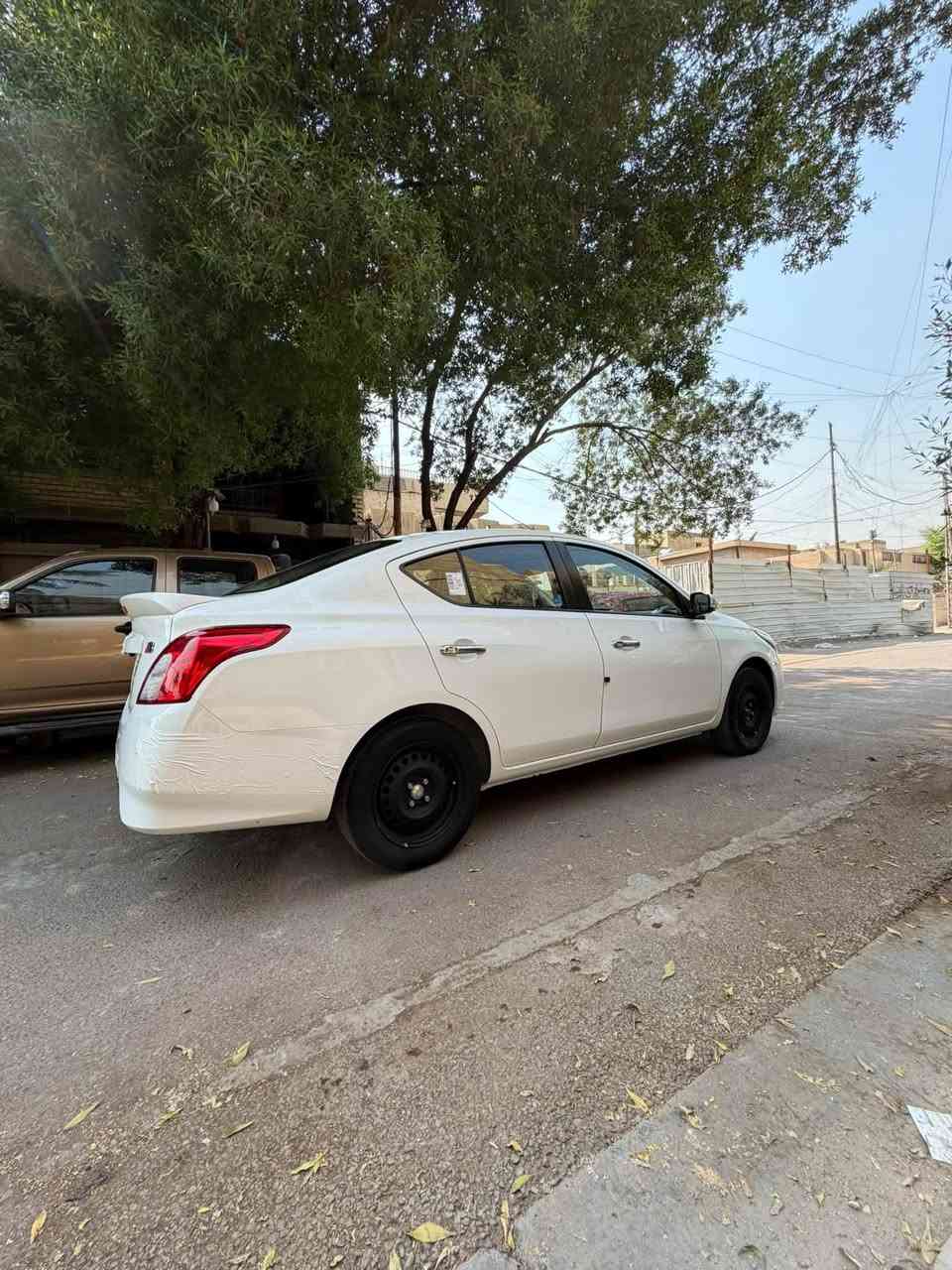 سلام عليكم نيسان سني مصري موديل 24 مكفوله كفاله عامه من الصبغ والتبديل والبارد والشخط كير محرك كفاله عامه سياره جديده بمعنه الكلمه بعده فابلون ونايلون شركه ماشيه 70 تحويل مباشر مكاني بغداد الدوره عارضه 118 وبيه مجال رقمي ***********
