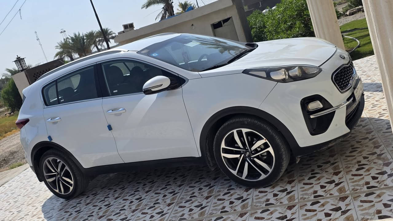 سبورتج خليجي موديل 2019
مكفوله من الصبغ محرك كير ع شركه 
رقم بغداد بأسمي 
السياره بيهه جاملغ مبدل بلادي بدون داخل 
السعر 169 مكان السياره بغداد اليوسفيه 
***********
