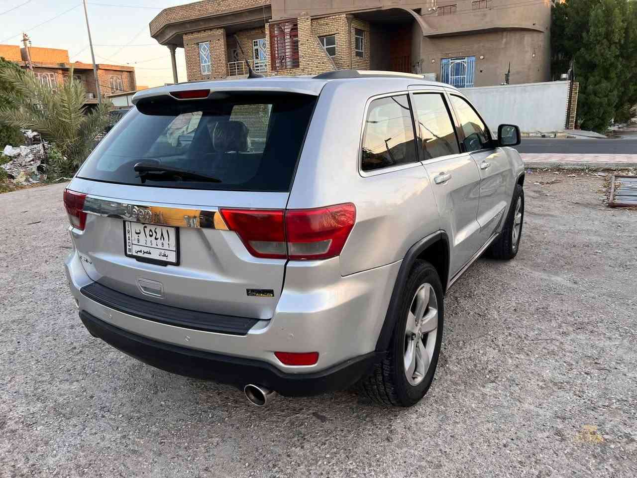 ***********
السلام عليكم جيب شيروكي للبيع فقط  ٢٠١١ وارد امريكي بدون حادث بدون تبديل بيه صبغ حزام اثر جراد وشخوط مكينه جديده وكير وصدر وتبريد وكهربائيات السياره جاهزه  للاخير مكانه كوت مركز مدينه سعره ١١٨ مطلوبه غرامه للمرور( ٩ ) اوراق يوكعن من سعره للاستفسار ع الرقم غير متواجد ع الانترنيت
