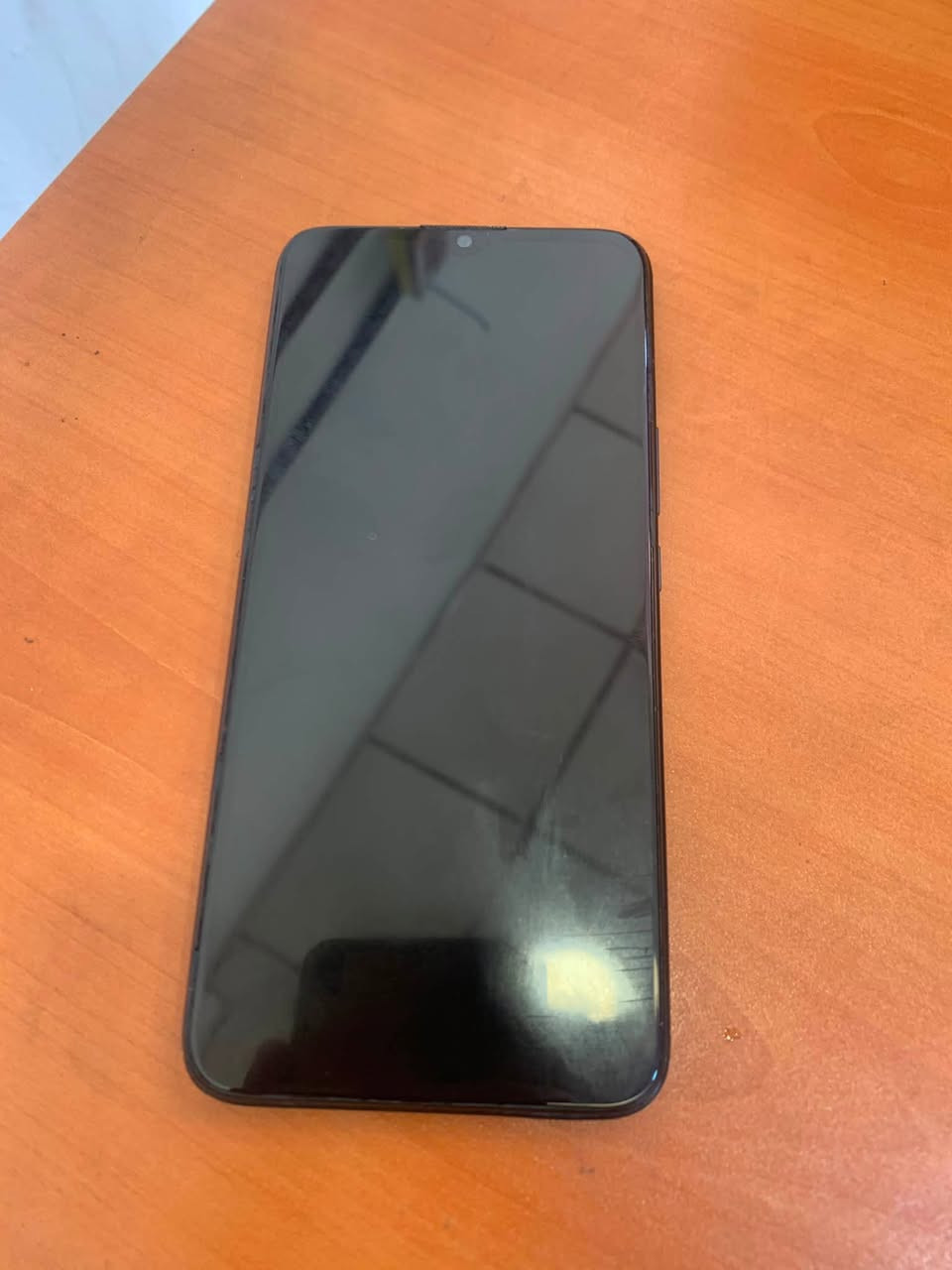 Wiko T10 للبيع
مبايل مظيف و سلس بالاستخدام و كلش حلو و مرتب مابيه اي مشكله مبدل شاشة اصليه فقط
ذاكرته 64 
سعره 65 الف و بيه مجال 
للتواصل *********** واتس اب  او راسلني خاص
