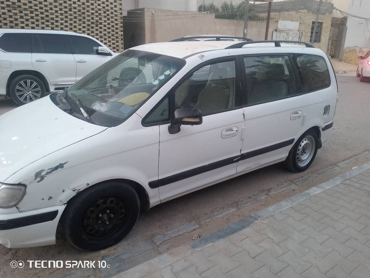سلام عليكم هونداي تراجيت محرك كامري ابوجف  للبيع او مراوس  موديل 2006 رقم انكليزي السعر 55 وبيه مجال مكاني النجف لااستفسار ***********
