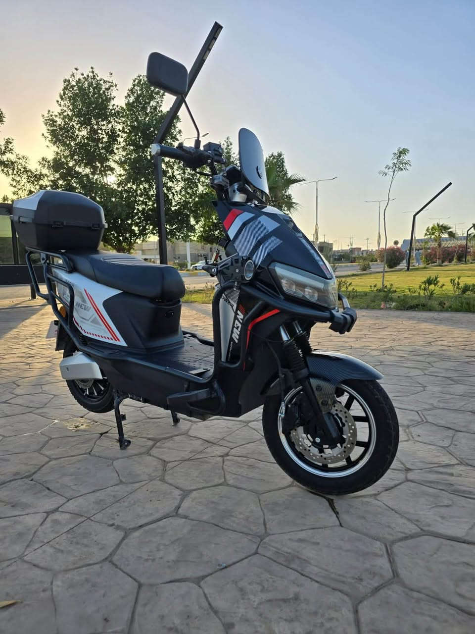سلام عليكم للبيع دراجه بعدها جديده بالباكيت صارت عليه ب مليون 225 قيمها باليرضي الله واخذها رقمي ***********

