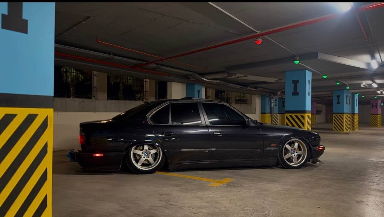 E34 • ١٩٩٠ • فول فل