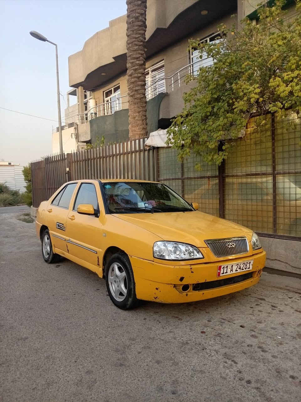 السلام عليكم
مكلف بالنشر الاتصال برقم صاحب السياره 
شيري كوين  2011 رقم بغداد باسمنه سنويه جديده لل28
مصفره هيئه وغرامات كير مكينه  بشرط تخم تاير باتري جديد كهربائيات شغاله السعر 35$ وبيها مجال 
مكاني بغداد الكرخ للاستفسار الاتصال بالرقم ***********
