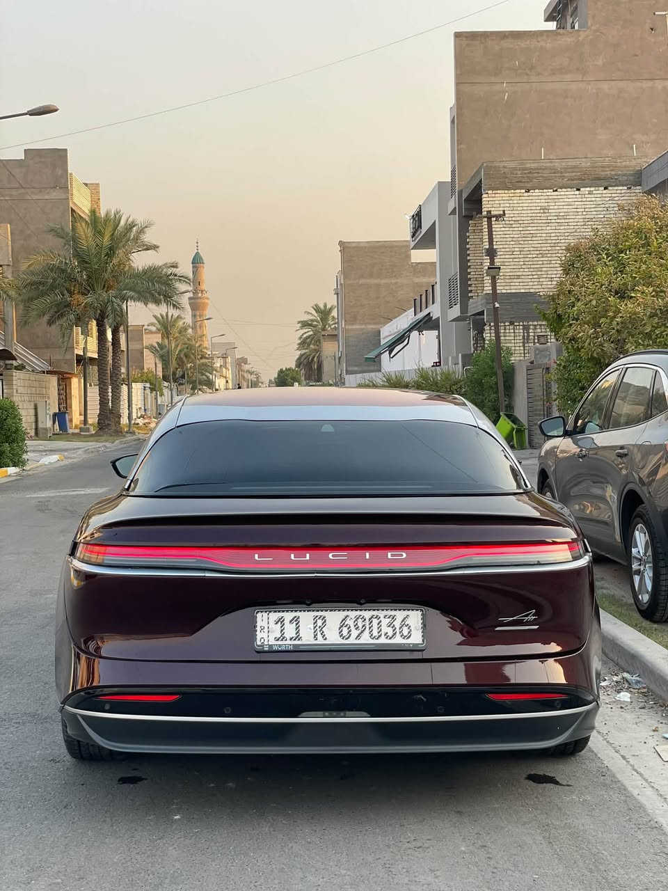 🔥🔥 للبيع لوسيد إير تورنك 🔥🔥2023

اللي يريد سيارة فخمة، قوية، ومختلفة عن الموجود بالسوق 👌⚡️

🚘 Lucid Air Touring
⚡ كهربائية بالكامل
💨 أداء وتسارع خيالي:780 حصان 
🔋 مدى ممتاز:680 كيلو 
✨ داخلية فخمة وراحة عالية
📱 شاشات وتقنيات متطورة
🛡️ أنظمة أمان ومساعدة قيادة حديثة
🔥 شكل وهيبة تخلي السيارة تلفت النظر وين ما تروح
ماشيه 22 الف كيلو

السيارة نظيفة ومرتبة وجاهزة، واللوسيد من السيارات اللي تجمع بين الفخامة والأداء بطريقة مميزة.
حادثه بيه صبغ الدعاميه الخلفيه ووجه الصندوق بدون دواخل بجم كبس 

💰 السعر:37الف دولار يعني 370 ورقه وبيه مجال للشراي 
📍 بغداد اليرموك
📩 للاستفسار والتفاصيل:***********

***********

⚡ لوسيد إير تورنك… مو مجرد سيارة، هاي تجربة! 🔥
