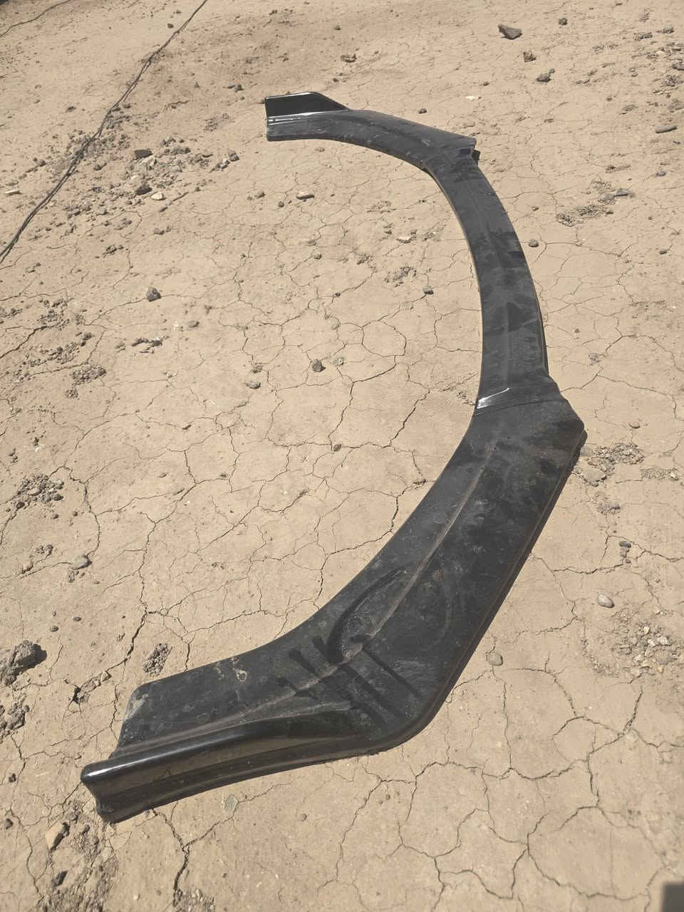 مطريات نظاف كلش ب ١٥ والشباك هو وعلامته ب ٥٥ واللحيه ب ٢٠ واللدات مرات يشتغلن مرات لا ب ٥٠ والتايرات ب نص عمر ب ١٠٠ قياس ٢٢٥/٦٠/١٨ بصره ***********
