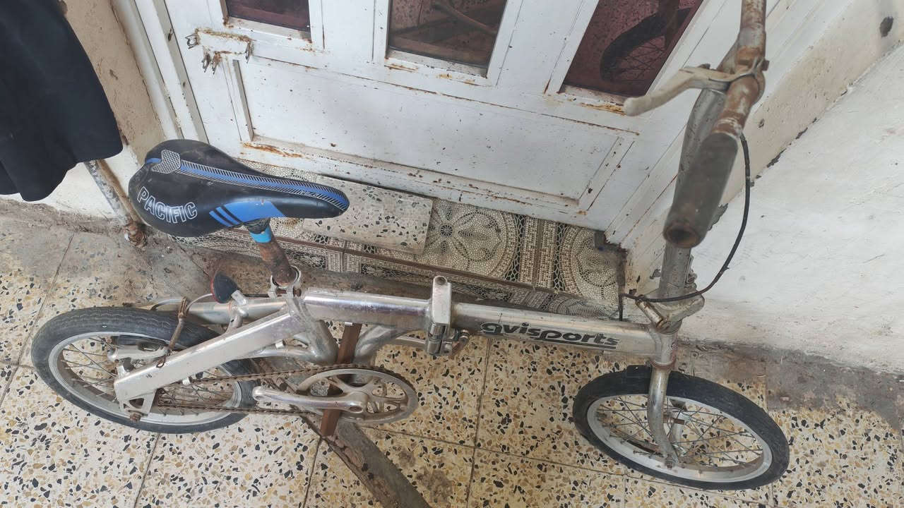 بايسكلات للبيع بسعر منايب***********
