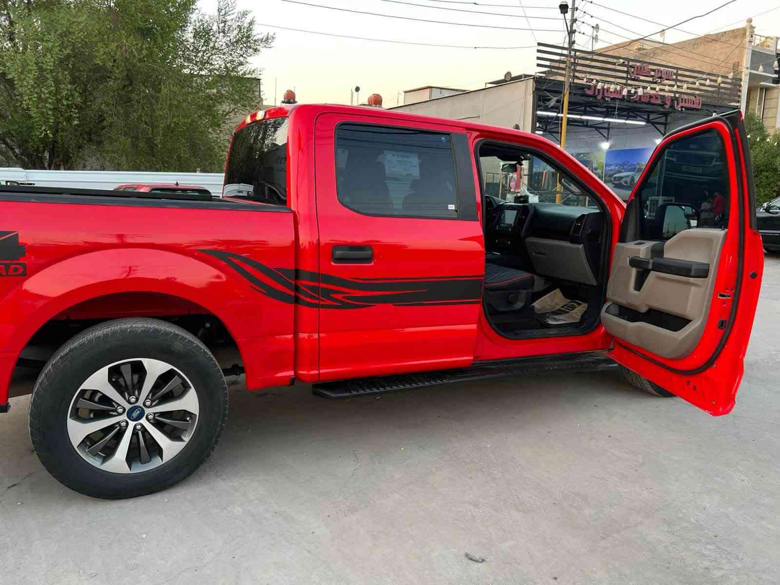 السلام عليك فورد F150للبيع اومراوس موديل 2020باب طويل بدي قصير محرك 2700تون تيربو 6سلندرالمرغوب كير 10نمر ماشيه 69الف المواصفات شاشه حساس قفل اكسل تبريد قطعتين مثبت سرعه تحكم استيرن جاهزه من جميع النواحي رقم اربيل بسمي للاستفسار راسني واتساب وادزلك صور الحادث***********بغدادالغزاليه
