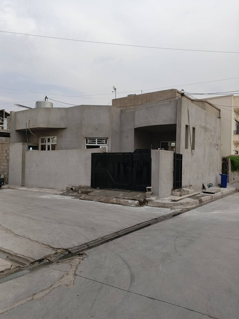 دار للبيع • ١٢٠م٢ • روناکی قرب جامع شهدا