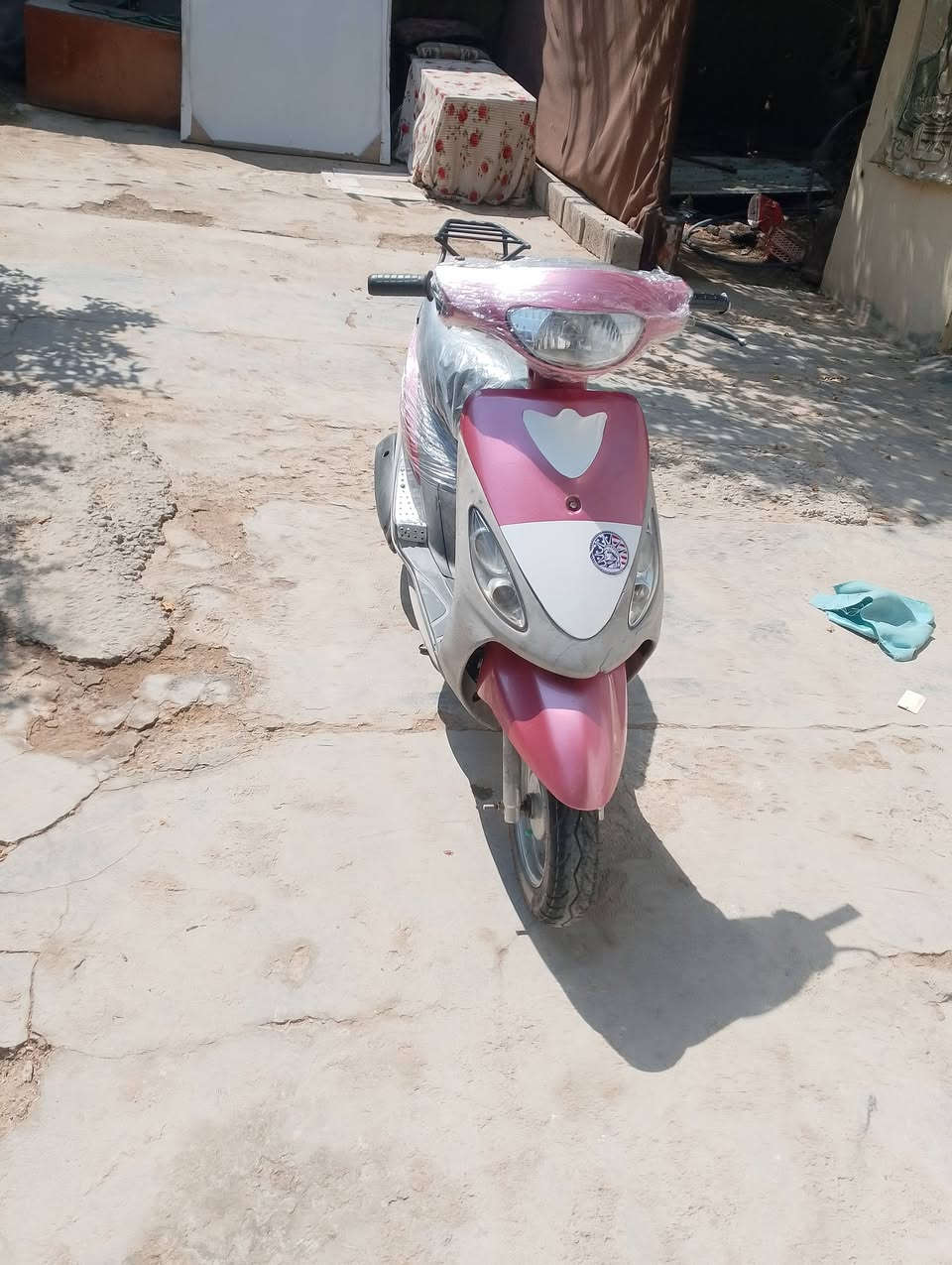 سلام عليكم درجه منغولي للبيع مفتوحه بس ولفات
درجه حلوه ونضيفه نكره سلف كهربائي شغاله كله المو شراي اطلع كبل السعر ب 550 وبيه مجال خاص مفتوح وبيك خير ودلل ***********
