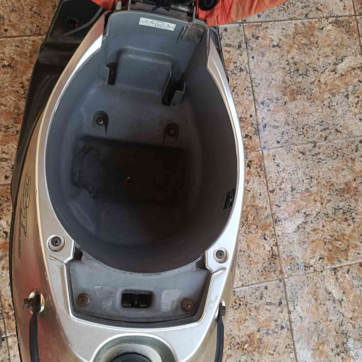 ياماها مكينه بلاد ما مفتوحه ولا مجفته كهربائيات هندر شغالات ترهم بيع او مراوس شحن x 900
معروضة 400 بيه مجال للاستفسار 👇 شط العرب
***********
