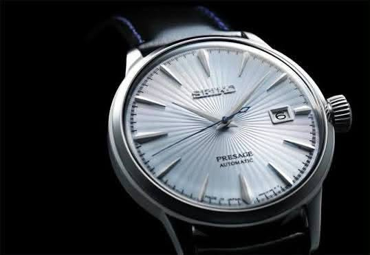 Seiko

Presage Automatic

متوفر وكالة ضمان سنة 

قطر 40.5

اوتوماتيك 

احتياطي الطاقة 41 ساعة 

23 حجر 

زجاج مقاوم للخدوش والصدمات 

مقاوم للماء 50 متر 

ماكنة كشف 

توجد خدمة توصيل 

***********

نص مكتوب في الصور:
- CHRONO24.COM